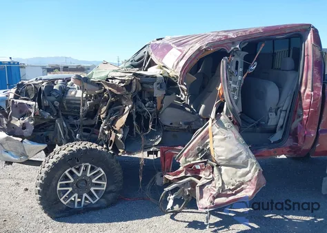 2004 Ford F-350 Lariat/Xl/Xlt from USA, damaged, VIN 1FTSW31P74EB89081